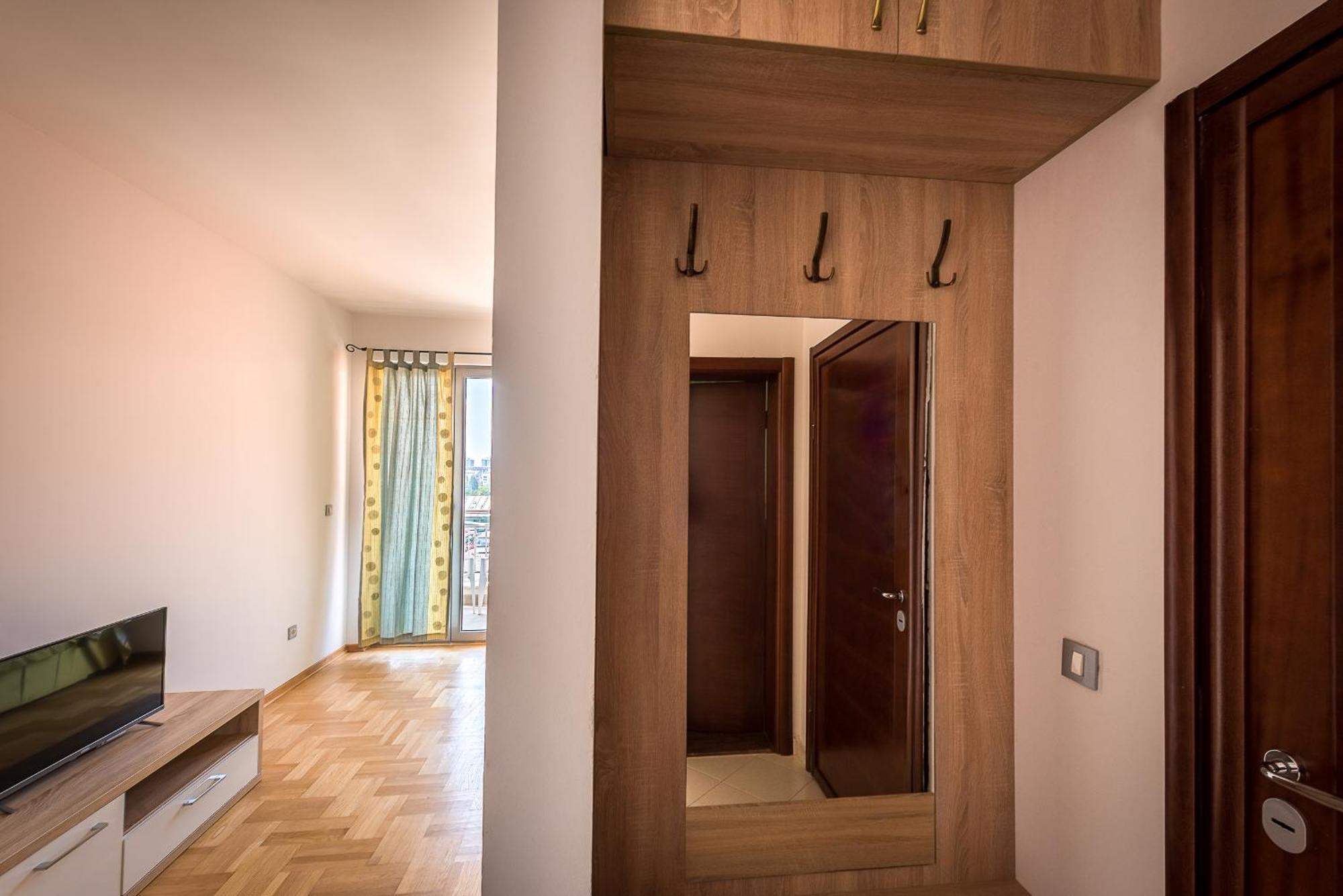 Apartments Montreal Budva Luaran gambar