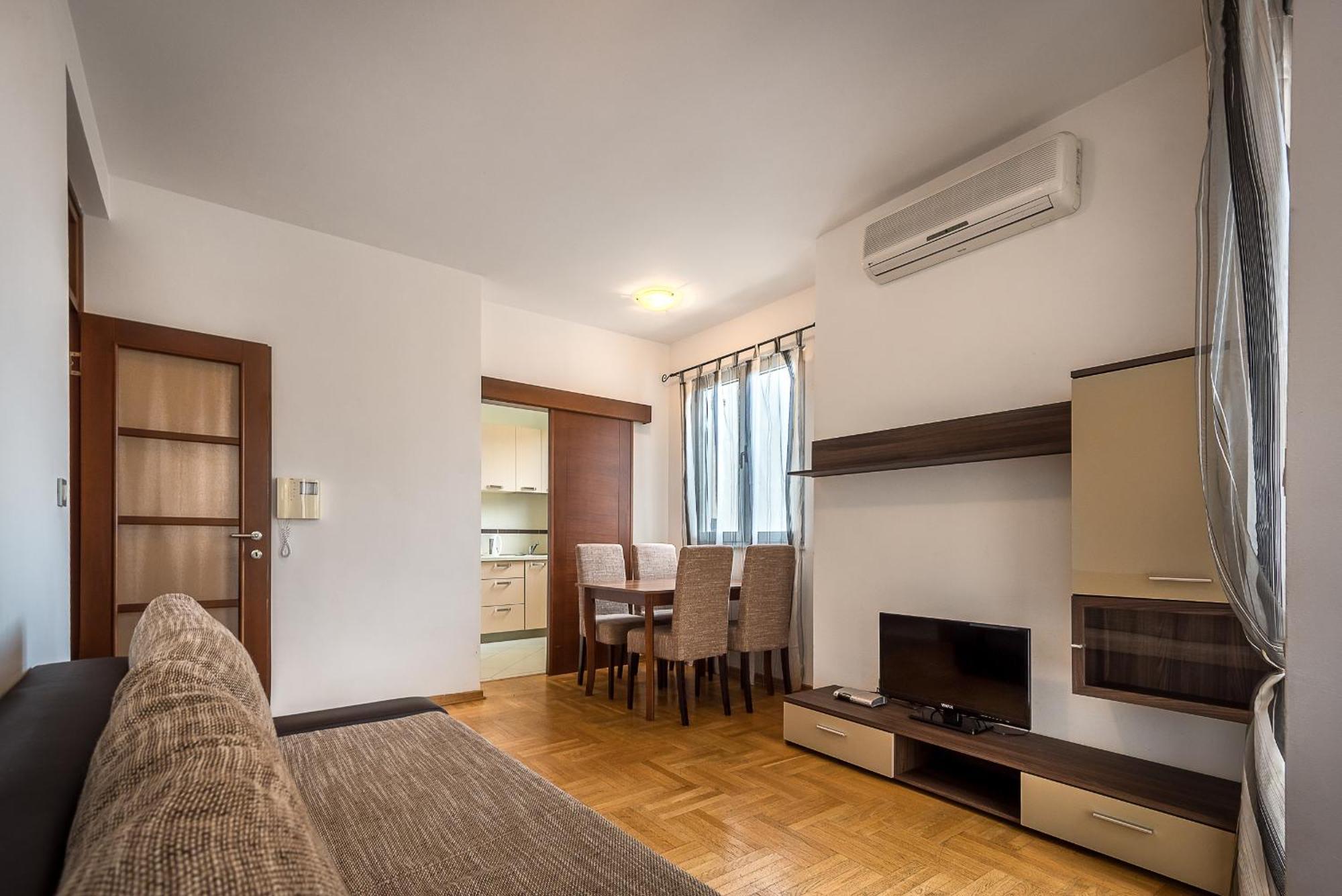 Apartments Montreal Budva Luaran gambar