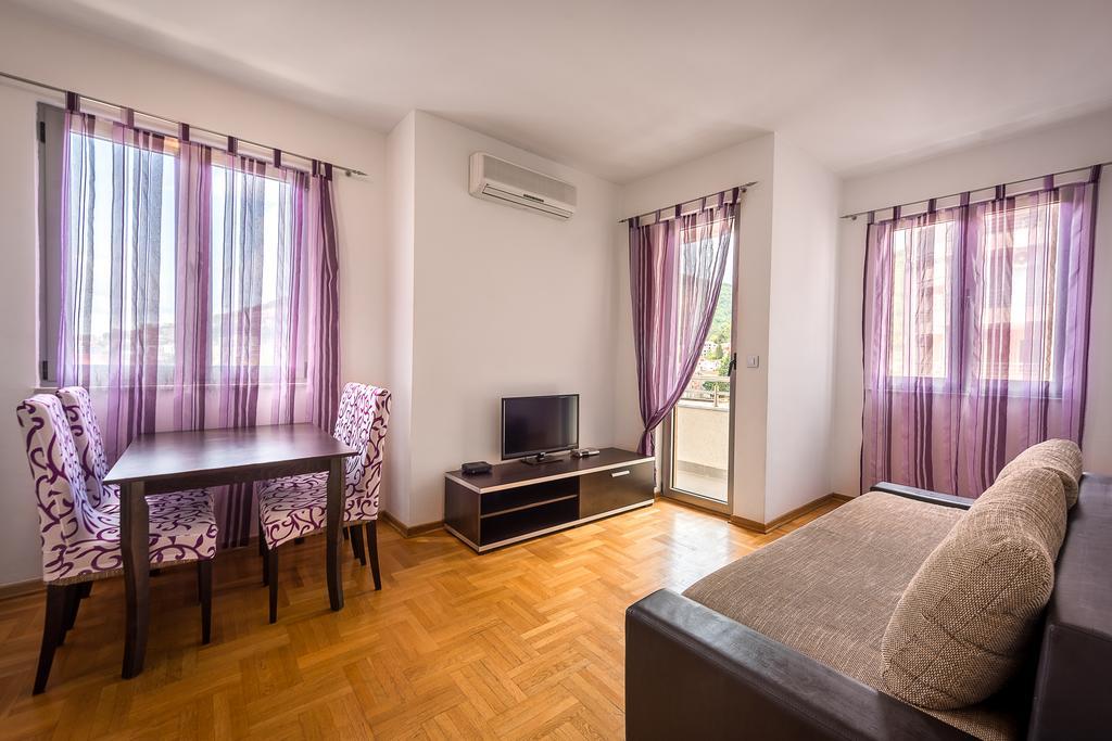 Apartments Montreal Budva Luaran gambar