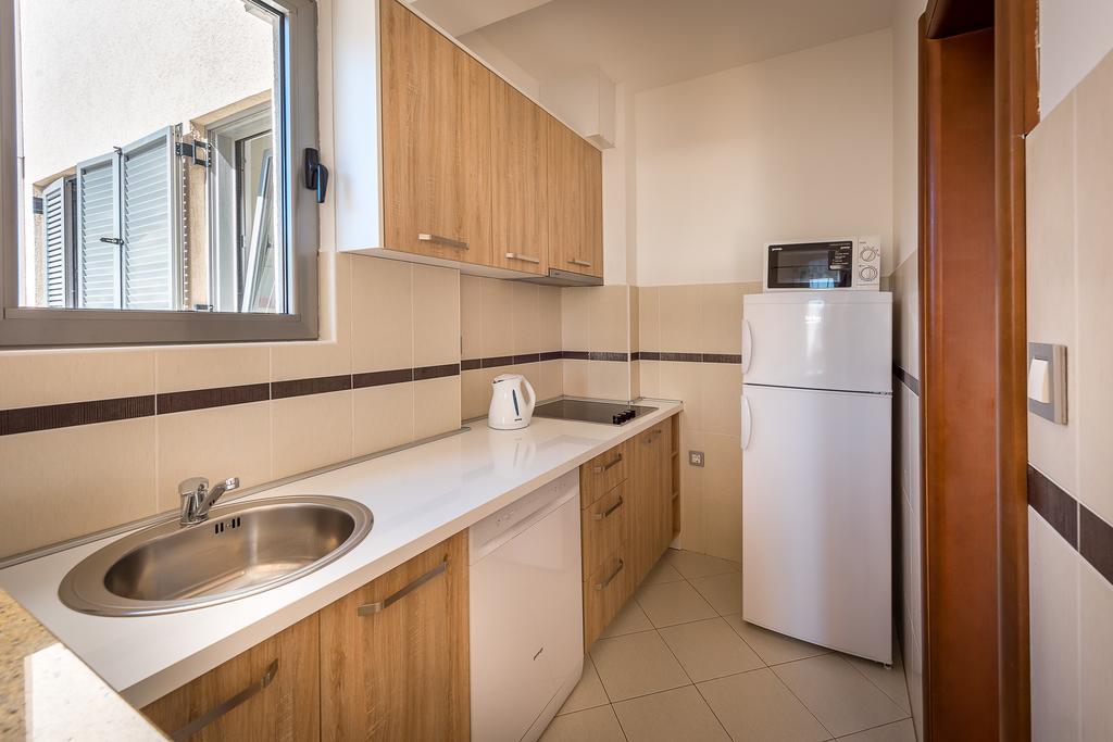 Apartments Montreal Budva Luaran gambar