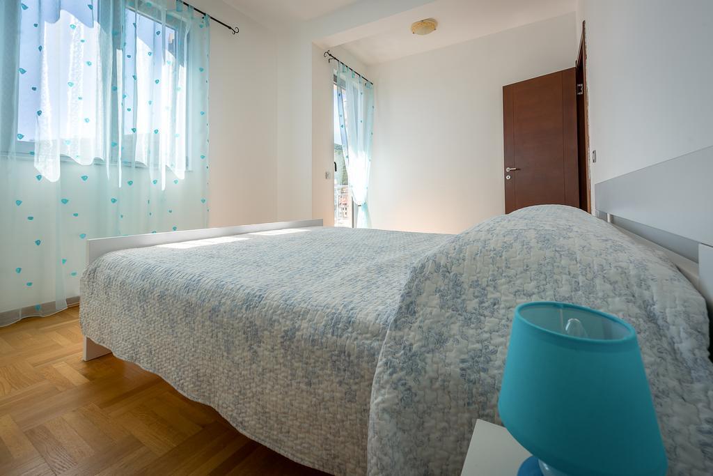 Apartments Montreal Budva Luaran gambar