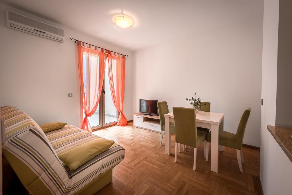 Apartments Montreal Budva Luaran gambar