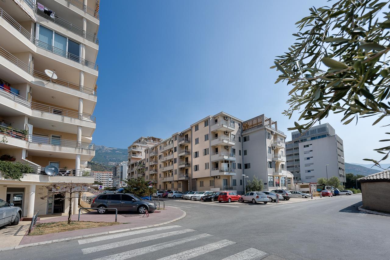 Apartments Montreal Budva Luaran gambar